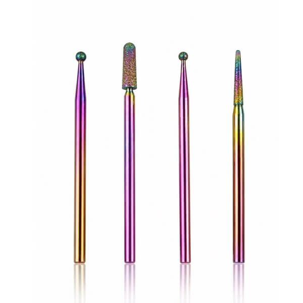 FB Freesbitjes Rainbow manicure