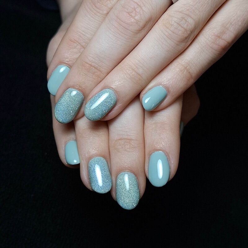 Ginger Nails (Moontale)