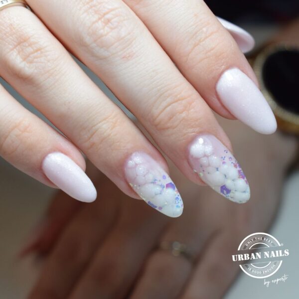 Blooming Gel op nagels Lisa